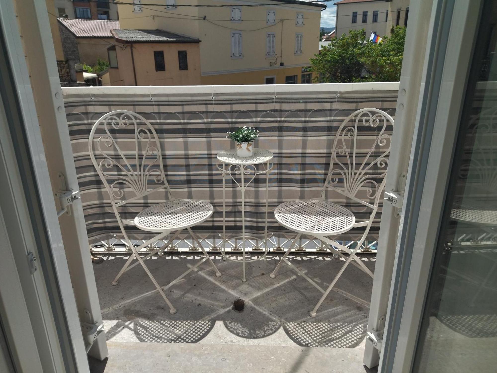 Apartment B&m Sežana